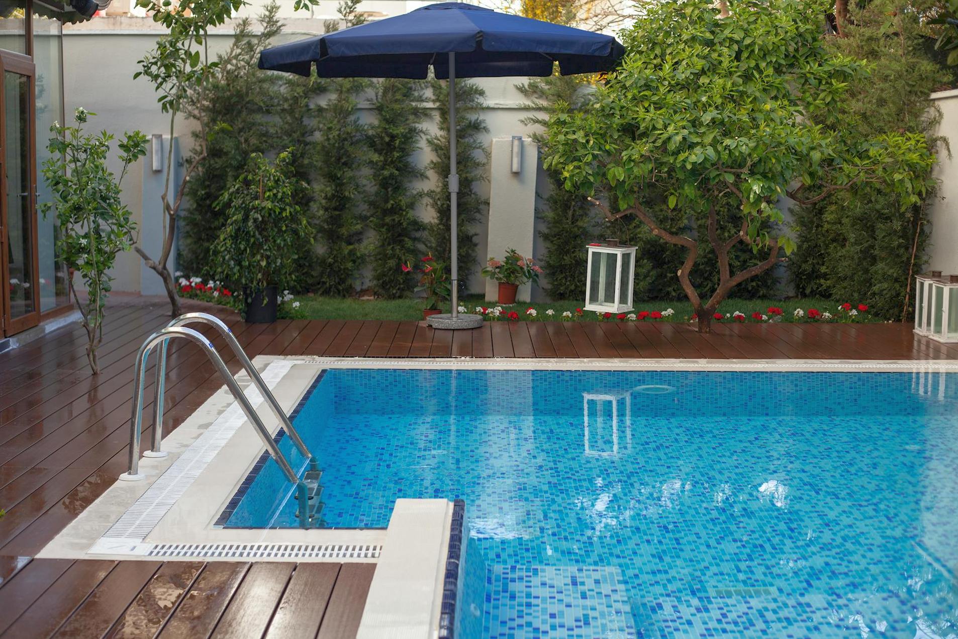 Imperial Pools Замовити басейн під ключ проектування будівництво басейнів ціни ImperialPools Харків Київ Львів Одеса Дніпро Вінниця Полтава Україна