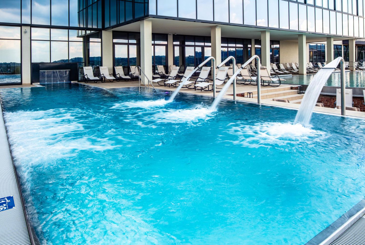 Футбол спорт Будівництво басейнів під ключ ціни Imperial Pools Україна Футбол спорт Будівництво басейнів під ключ ціни Imperial Pools Україна